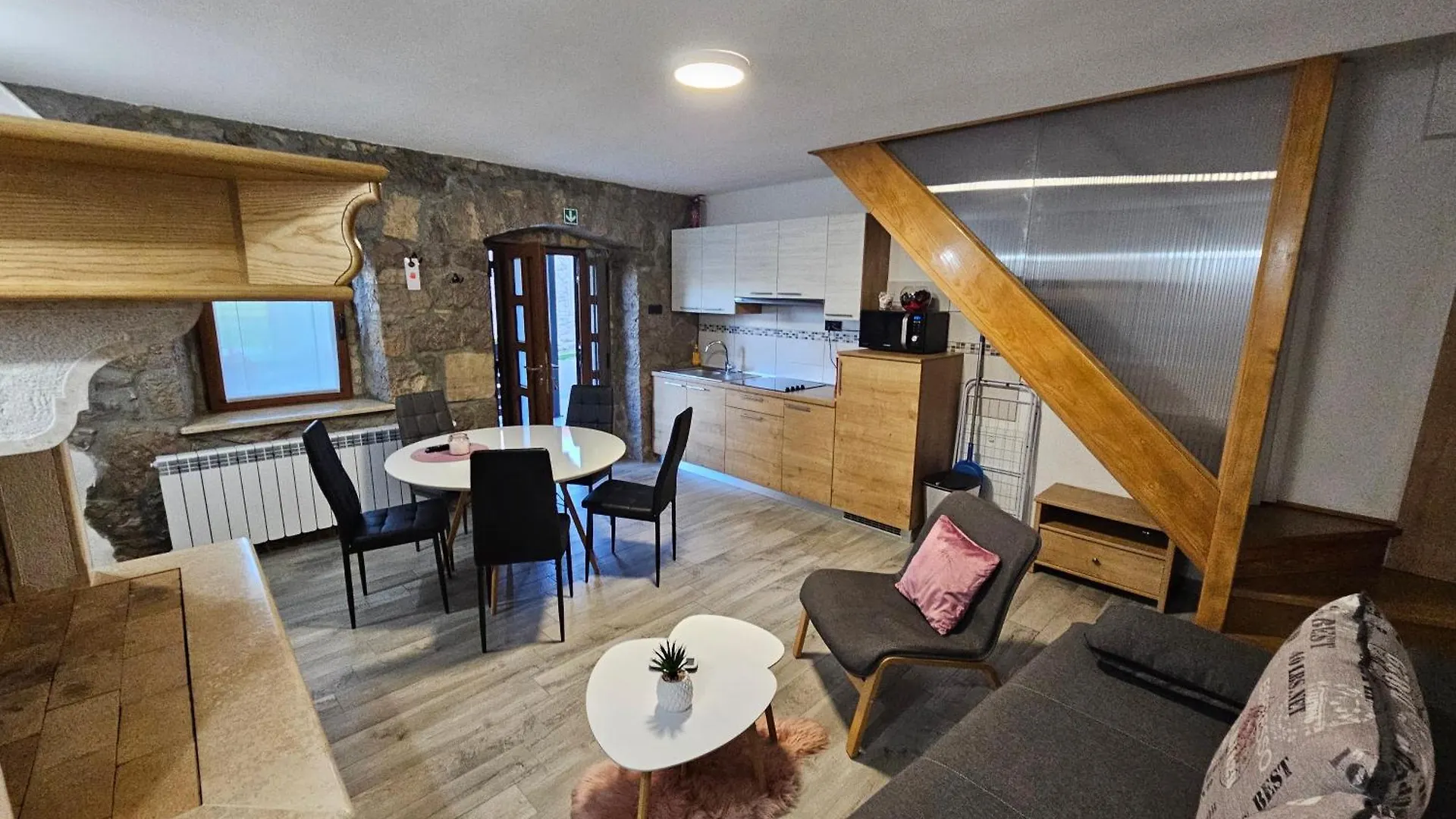 Villa Kos Lupoglav  Apartmán Lupoglav (Istria)